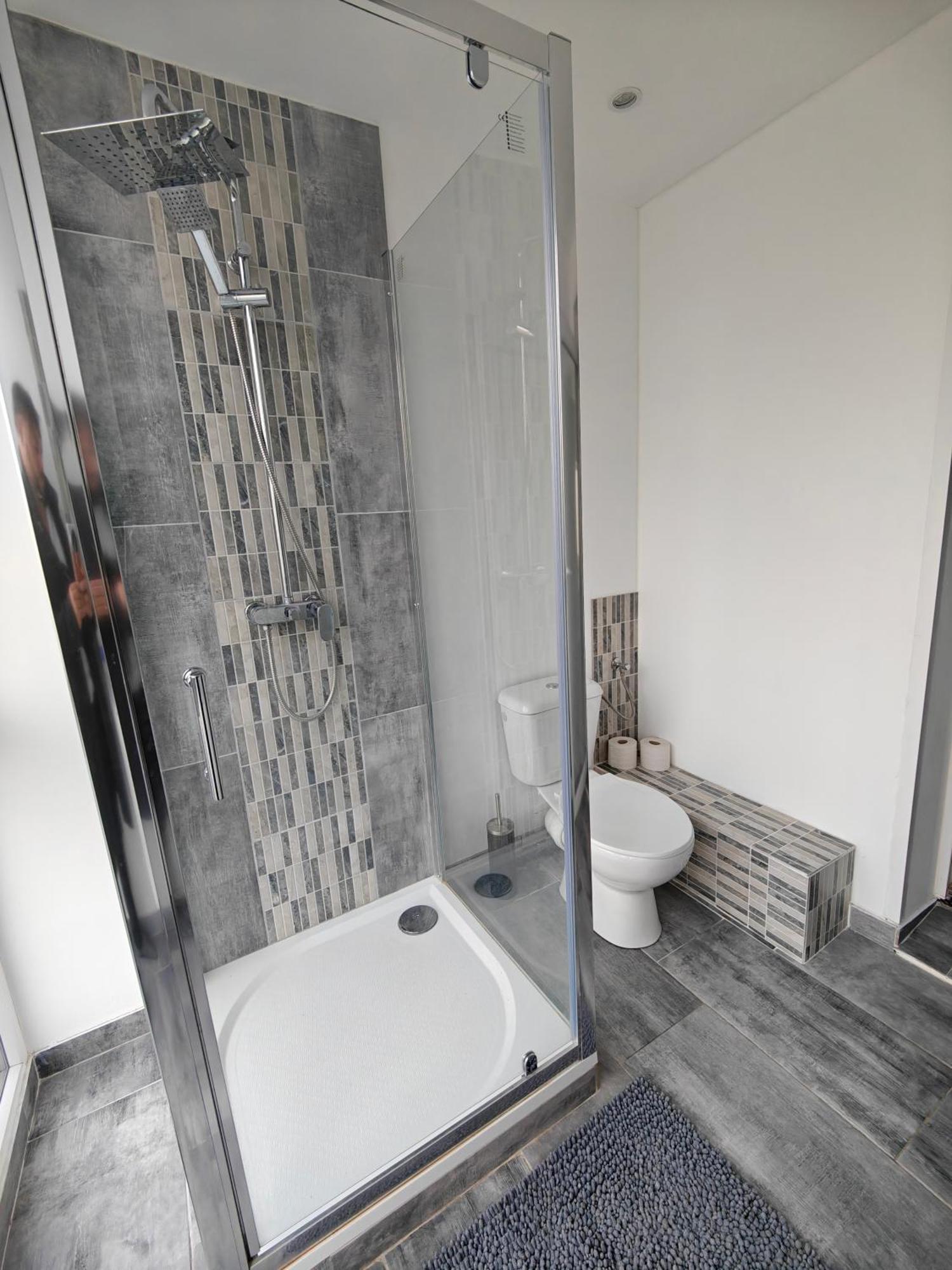 Suite 2 Lits Auberge Du Manala Hotel 24 24 Proche Basel Saint-Louis  Ngoại thất bức ảnh